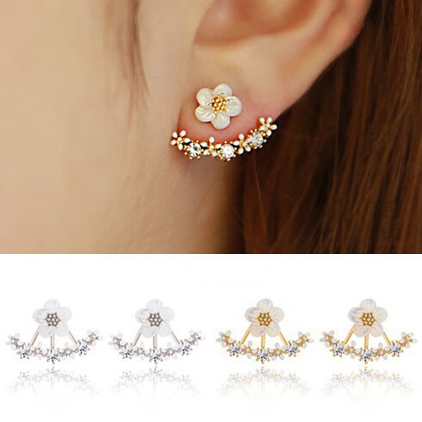 Cute Daisy Flower Crystal Stud Earrings